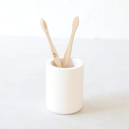 Diatomite Drying Stone Toothbrush Holder, Modern Ceramic-Look Countertop Cup with Drainage for Bathroom, Quick Drying Electric Toothbrush & Toothpaste Organizer, Stoneware Finish - color: Beige