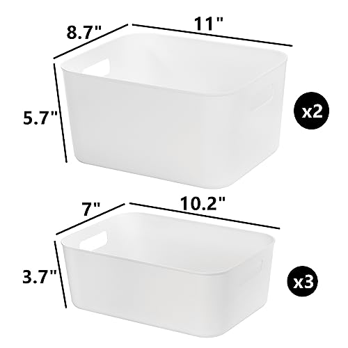Peohud 5 Pack White Plastic Storage Bins, Pantry Organization and Storage Baskets with Handles, Open Plastic Storage Container for Home, Kitchen, Office, Shelves, Cabinet, Under Sink Organizer