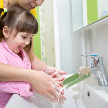 Silicone Animal Faucet Extender for Kids, Bathroom Sink, Kitchen, Bathtub Extension, 4.7x2.8 inches (Green, Bear)