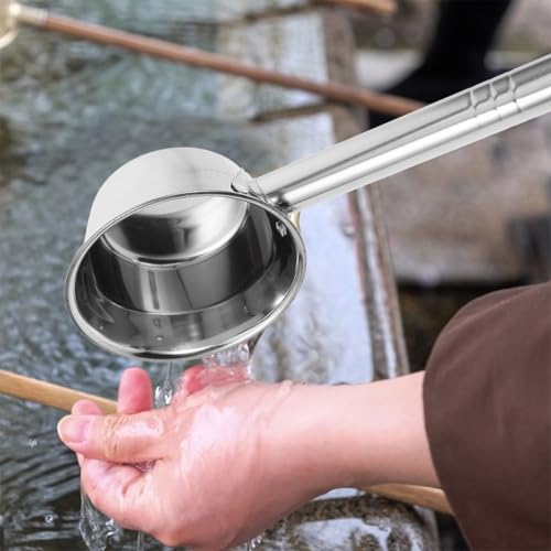 Stainless Steel Water Ladle with Long Handle, Bath Rinse Cup and Soup Dipper, Flat Bottom Kitchen Scoop for Household and Bathroom Use, 25x16 Cm