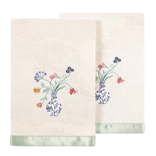 Floret 2-Piece Bath Towel Set, Charming Blue & White Vase Motif, Superior Turkish Cotton, Super Absorbent, Chic Bathroom Upgrade, 2 Bath Towels, Beige - color: Beige, size: 2 Pcs Bath Towel