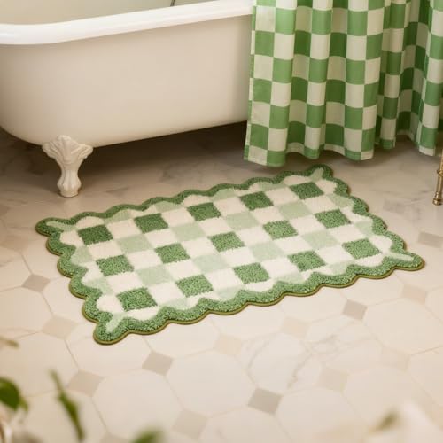 ORTIGIA Cute Green Checkered Scalloped Bath Mat, Fun Plush Microfiber Bathroom Rugs Non Slip Washable Quick Dry Absorbent, Bath Rug Carpet for Shower Stall Vanities Kitchen Floor Entrance, 20x32 - color: Green Checkered, size: 1'8" x 2'8" (Scalloped)