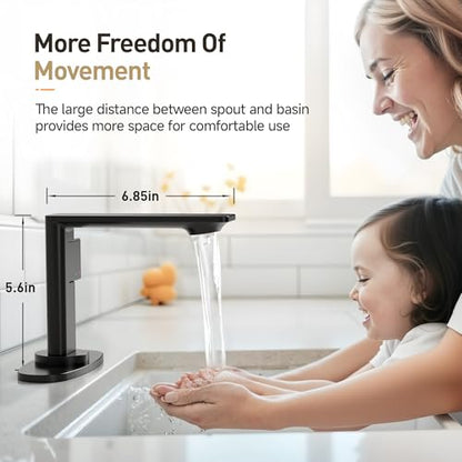 Modern Single Hole Bathroom Faucet, Luxury Matte Black Bathroom Sink Faucet | Solid Brass Body & Premium Ceramic Valve, Centerset 4 Inch, Spot-Free Finish & Anti-Splash Design - color: Matte Black（Set of 1)