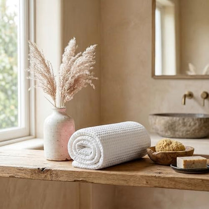 Vie Triomphe Waffle Weave Cotton Bath Towel 70x140cm, Textured Grid Pattern White, Lightweight Absorbent Quick Dry