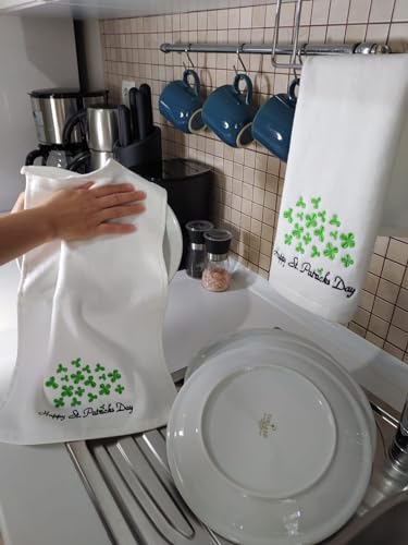 Generic Happy St. Patrick's Day 3-Pack Ultra Soft Highly Absorbent Fingertip Hand Towels.Quick-Drying Hand Towels. Embroidered Premium Luxury Towels.Terry Velour Bath & Kitchen Towels., Small - color: St. Patrick's Day 1