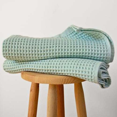 PÜSKÜL Pack of 2 Waffle Bath & Spa Towels - Premium 100% Turkish Organic Cotton - Quick Dry Thin Bath Towel for Bathroom - Made in Turkey (Ice Green, 32x63 inch) - color: Ice Green, size: Bath Towels - Pack of 2
