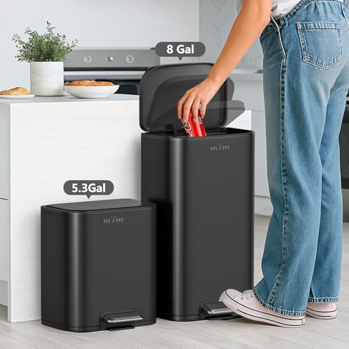 mVm 8 Gal Kitchen Trash Can, Step Trash Can with Lid, Smooth Edge Garbage Bin for Home Office (Black) - color: Black, size: 8Gal