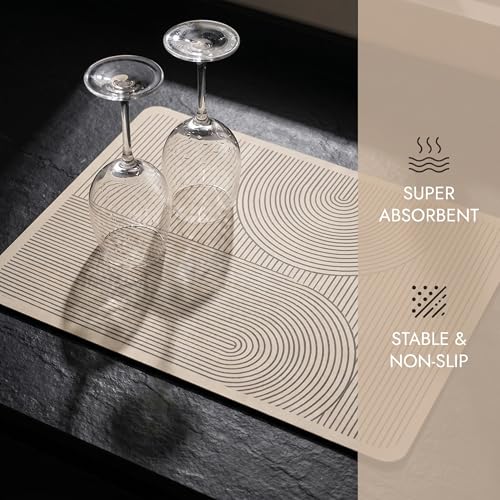 Super Absorbent & Non-Slip Geometric Rubber-Diatomite Drying Mat - Durable, Quick-Dry Kitchen and Bathroom Countertop Pad for Coffee Machines, Spices, and Essentials, Kitchen Countertop Mat