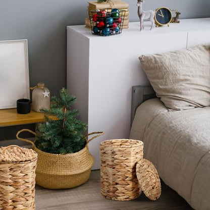 Ctosree 1.3 Gal Boho Wicker Trash Can with Lid,Natural | Small Woven Waste Basket with Lid Handle, 100 Bags Included, Boho Design for Bedroom Bathroom Office Laundry - color: Natural, style: Round