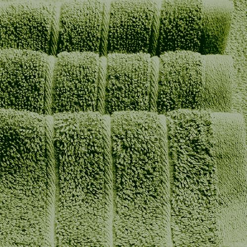 4 Piece Extra Large Bath Towels 30 x 60 Inches, Green | 100% Cotton, Larger & Lighter Weight, Quicker to Dry, Super Soft and Absorbent, Perfect for Bathroom - color: Green