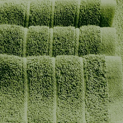 4 Piece Extra Large Bath Towels 30 x 60 Inches, Green | 100% Cotton, Larger & Lighter Weight, Quicker to Dry, Super Soft and Absorbent, Perfect for Bathroom - color: Green